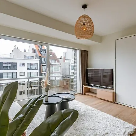 Huswell - Modern And Bright In Centre Of