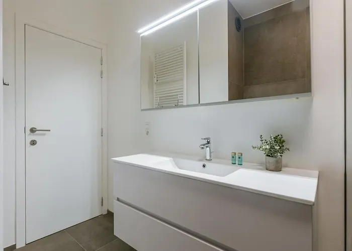 Huswell - Modern And Bright In Centre Of Appartement *